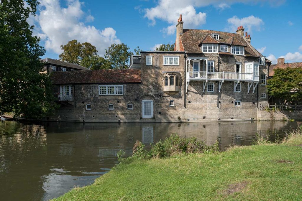 Darwin College